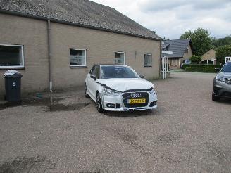 damaged passenger cars Audi A1 1.0TFSI Adrenalin NAP 2016/7