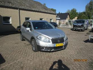 Auto incidentate Suzuki SX4 S-cross 1.6 Exclusive  REST BPM 725 EURO 2016/1