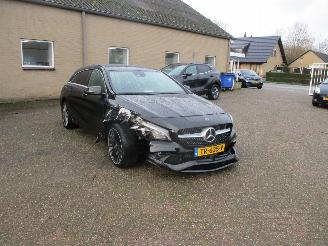 Vaurioauto  passenger cars Mercedes Cla-klasse Shooting Brake 200d Prestige Automaat 2017/11