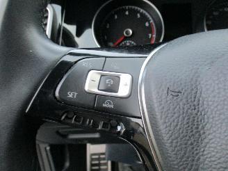 Volkswagen Golf 1.0 TSI HighLine Business R picture 23