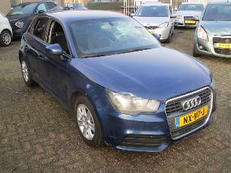 Unfallwagen Audi A1 SPORTBACK 1.6 TDI Ambition ProL 2013/11
