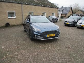 Damaged car Ford Focus 1.0 Ecob Titanium x business Aut REST BPM 1000 EURO 2021/3
