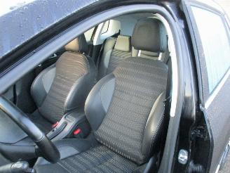 Peugeot 2008 1.2 PureTech Allure Aut REST BPM 400 EURO !!!! picture 16