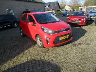 skadebil auto Kia Picanto 1.0 Dpi DynamicLine NAP 2020/11