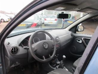 Dacia Duster 1.6 Laureate 2wd REST BPM €200,-!!! picture 17