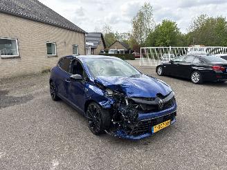 uszkodzony samochody osobowe Renault Clio E-TECH HYBRID Full Hybrid 145 Espirit Alpine 2023/9