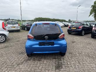 Toyota Aygo DYNAMIC BLUE picture 6