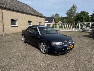 Damaged car Audi A4 2.4 V6 Exclusive 2002/7