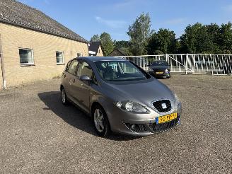 Voiture accidenté Seat Altea 2.0 FSI Stylance 2004/10