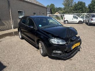 Schadeauto Volkswagen Polo 1.2 TSI Highline REST BPM €300,-!!! 2015/4