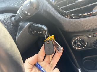 Peugeot 2008 1.2 PureT. Blue Lion REST BPM €600,-!!! picture 30