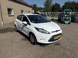 Voiture accidenté Ford Fiesta 1.25 Ghia REST BPM €150,-!!! 2012/1