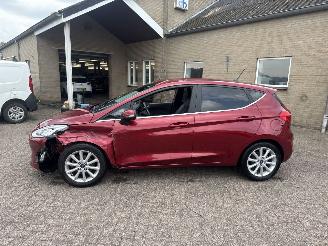 Ford Fiesta 1.0 EcoB. Titanium picture 4