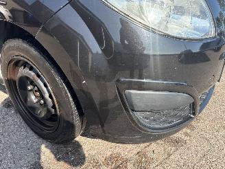 Renault Twingo 1.2 Authentique picture 9