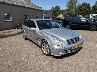 škoda osobní automobily Mercedes C-klasse C-klasse Combi  200 K. Elegance 2006/1