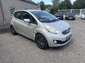 Coche accidentado Kia Venga 1.4 CVVT X-ecutive 2011/1