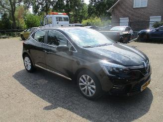 Unfallwagen Renault Clio 1.0 TCe 90 Techno REST BPM €400,-!!! 2022/9