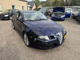 Unfallwagen Alfa Romeo GT 2.0 JTS Collezione 2007/1