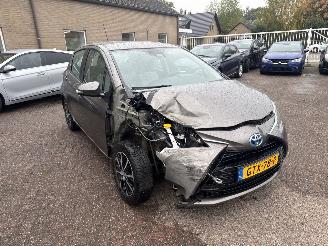 Damaged car Toyota Yaris 1.5 Hybrid Dynamic AUT 2019/9