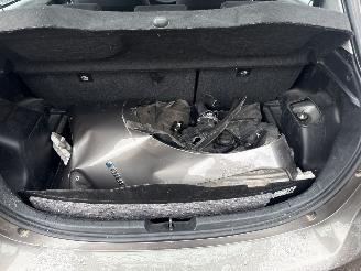 Toyota Yaris 1.5 Hybrid Dynamic AUT picture 32