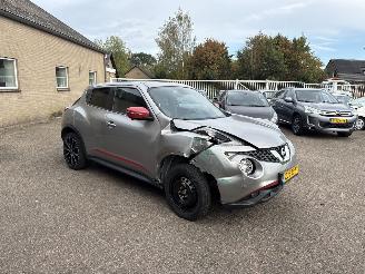uszkodzony samochody osobowe Nissan Juke 1.6 Tekna AUT REST BPM €400,-!!! 2017/8