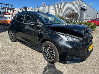 Damaged car Toyota Yaris 1.5 Hybrid Style 2021/1