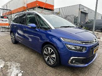 Schadeauto Citroën C4-picasso 1.2 PureTech Shine 7p Automaat 2016/9