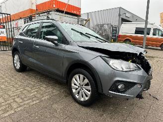 Voiture accidenté Seat Arona 1.0 TSI Style Launch Edition 2018/1