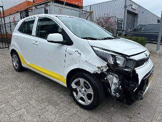 Voiture accidenté Kia Picanto 1.0 DPi ComfortLine 5p 2021/7