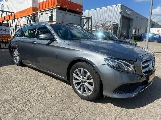 Damaged car Mercedes E-klasse Estate 200 d Business Solution 2019/1