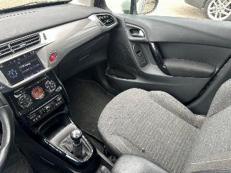 Citroën C3 1.2 PureTech Collection picture 14