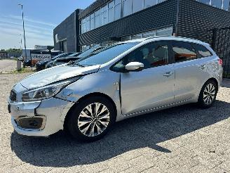 Kia Cee d 1.0 T-GDi Design Edition picture 3