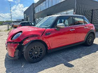 Mini Cooper 1.5 Cooper Camden Edition Automaat picture 3