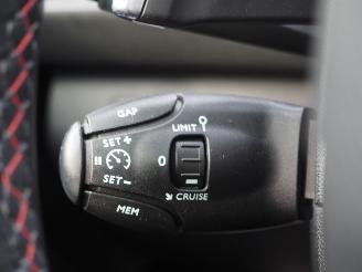 Peugeot 308 1.2 PureTech Blue Lease GT picture 20