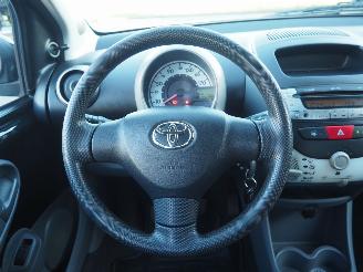 Toyota Aygo 1.0-12V Comfort picture 11
