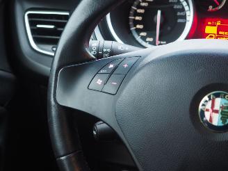 Alfa Romeo Giulietta 1.4T Distinctive Automaat picture 21