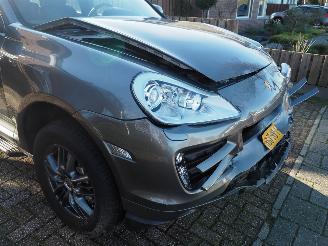 Porsche Cayenne 4.8 S picture 10