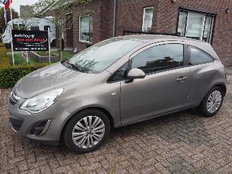 Voiture accidenté Opel Corsa 1.4 16v Cosmo 2011/11