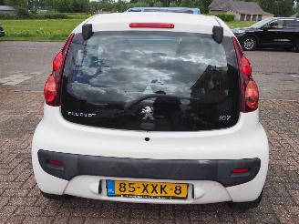 Peugeot 107 1.0 Active picture 5