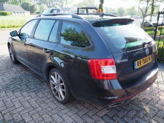 Skoda Octavia 2.0 Tdi RS Motorschade picture 6