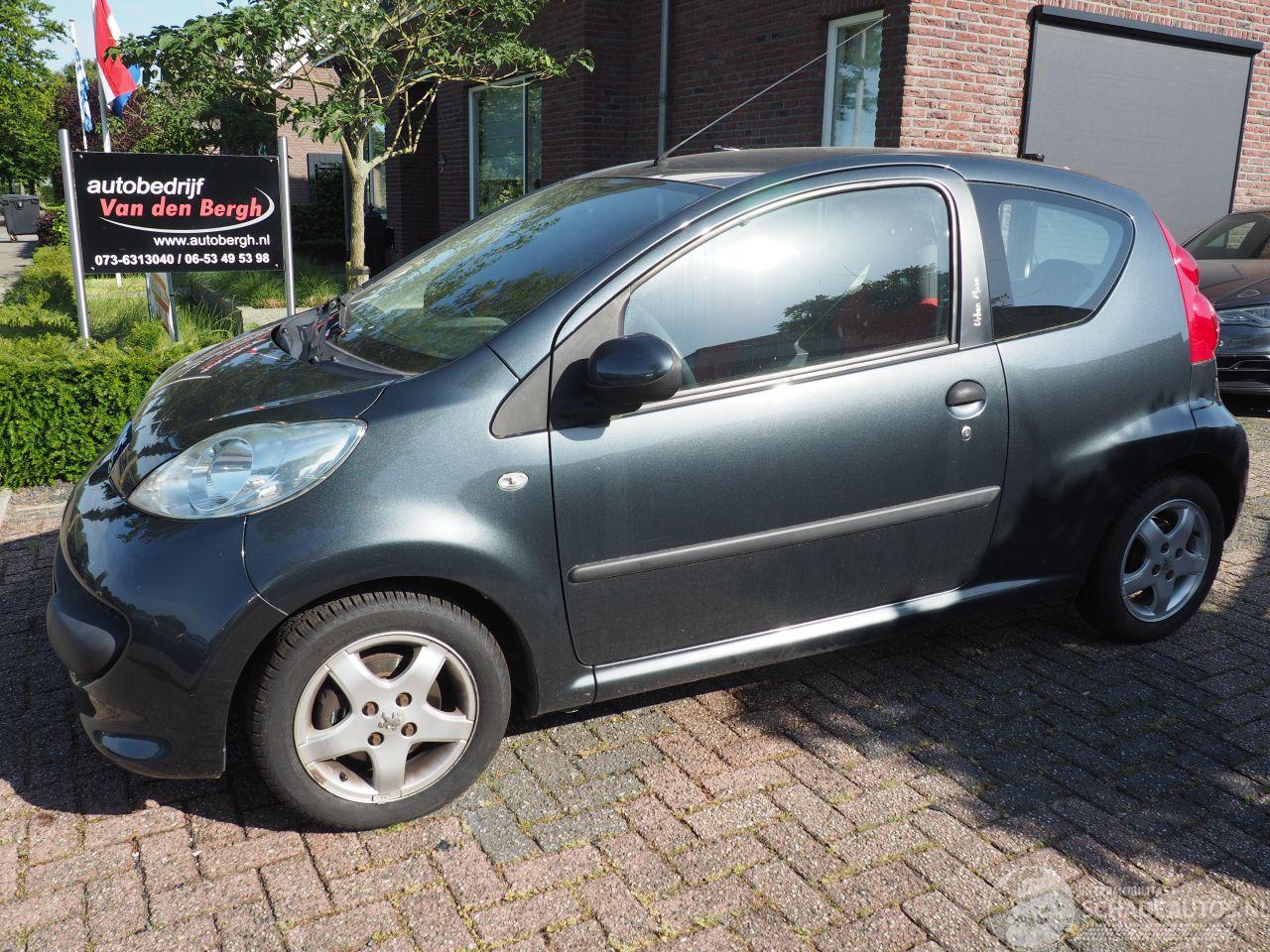 Peugeot 107 1.0-12V XS Urban Move
