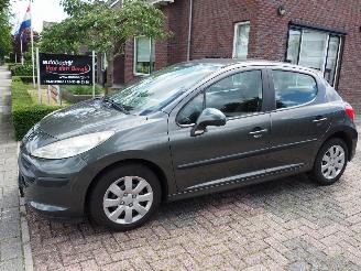 Coche accidentado Peugeot 207 1.4-16V X-Line Automaat 2009/3