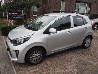 Schadeauto Kia Picanto 1.0 Dpi DynamicLine 2022/8