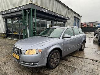 krockskadad bil auto Audi A4 2.0 TDI 2005/10