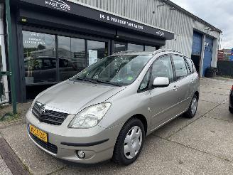 krockskadad bil auto Toyota Corolla-verso 1.8 AIRCO AUTOMAAT 2003/5