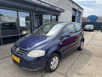 uszkodzony samochody osobowe Volkswagen Fox 1.2 AIRCO 84.000 KM NAP!! 2006/3