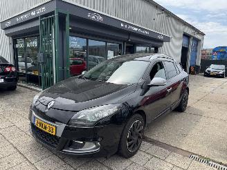 krockskadad bil auto Renault Mégane 1.5 DCI BOSE 2011/1