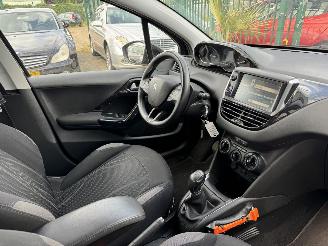 Peugeot 208 1.0 VTI 50KW AIRCO picture 7