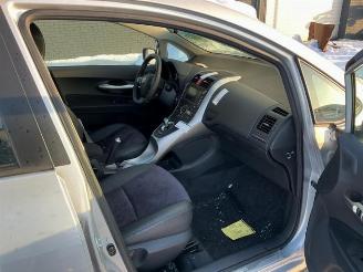 Toyota Auris Auris (E15), Hatchback, 2006 / 2012 1.8 16V HSD Full Hybrid picture 1