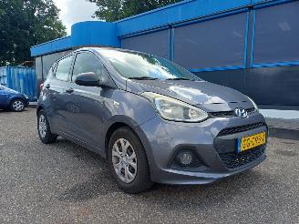 Schadeauto Hyundai I-10 1.0i i-Motion 2015/5